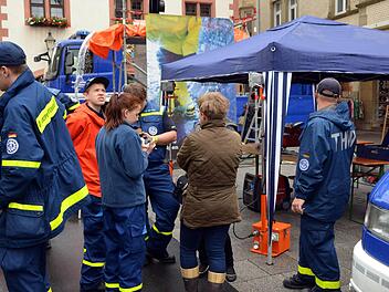 Das THW informierte über Ausstattung, Ausbildung und Aufgaben.  Fotos: Peter Rauch