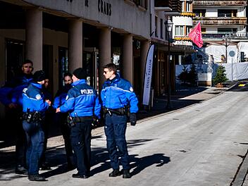 Explosion bei Silvesterparty in Skiort in der Schweiz