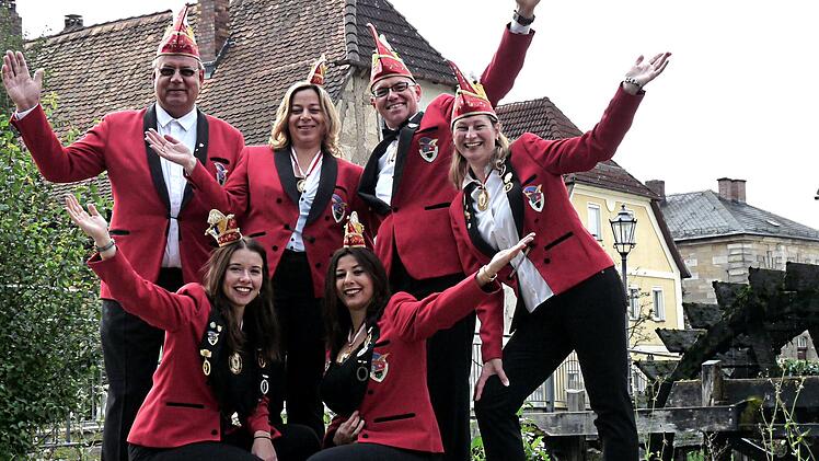 Bei der Prunksitzung unter dem Motto "Ab Alt, ob Jung, ob Groß, ob Klein - der Fasching soll für alle sein" steht am Samstag Ebermannstadt kopf. Foto: Elferrat der Stadt Ebermannstadt