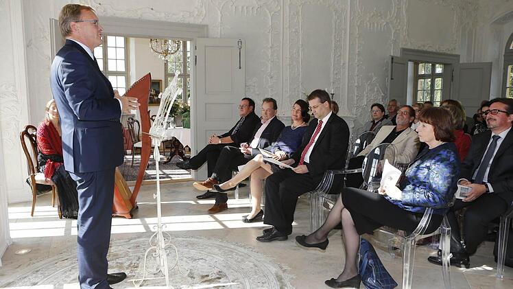 Im Rokoko-Saal können künftig auch Trauungen stattfinden. Foto: Matthias Hoch