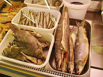 Knabberspaß für Russen: getrockneter Fisch.Christiane lehmann