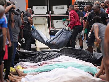 Nach Polizeieinsatz in Favelas in Rio de Janeiro