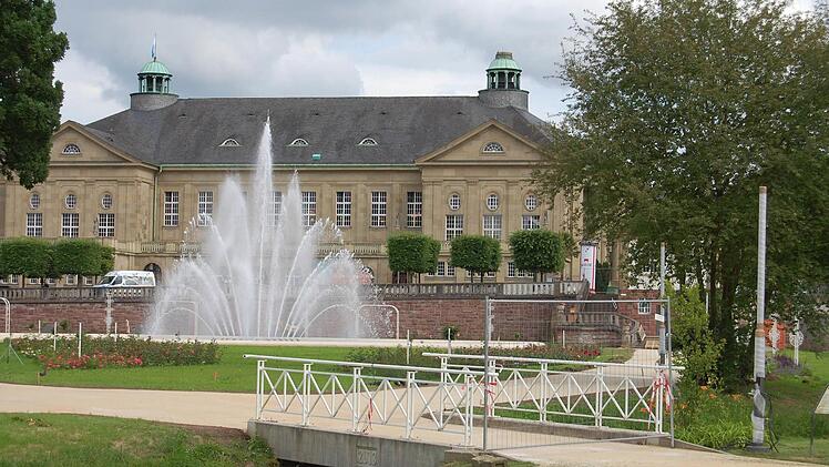 Der Springbrunnen im Rosengarten Foto: Sigismund von Dobschütz