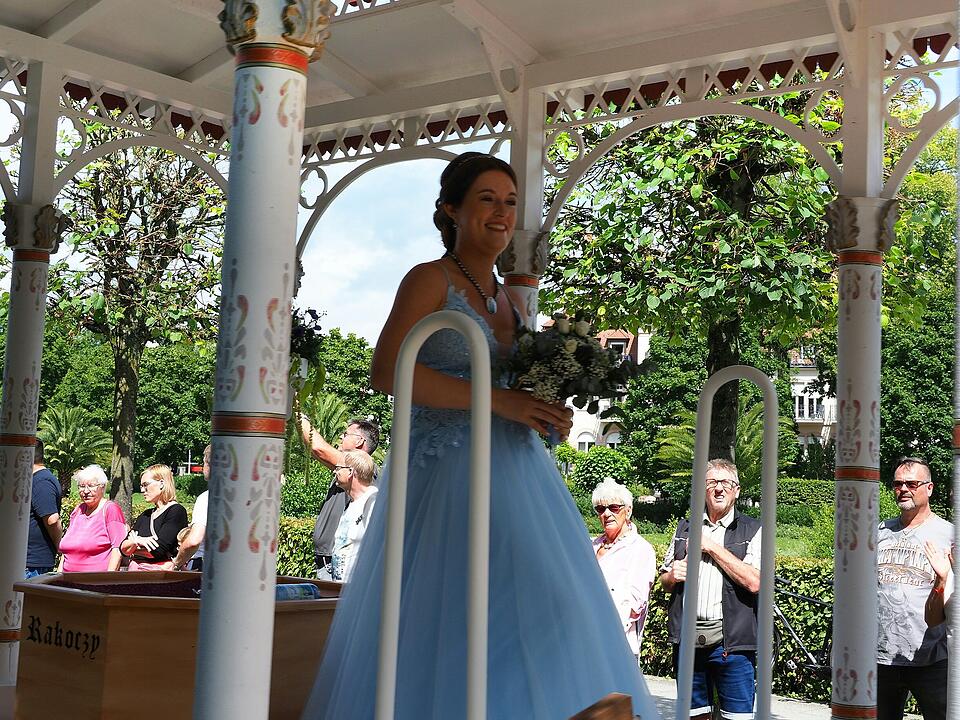 Großer historischer Festzug durch Bad Kissingen!