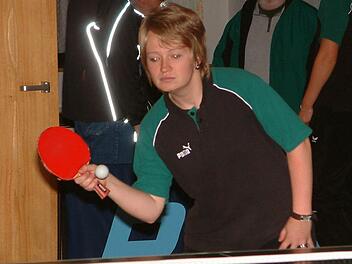 Doris Gareis (Bild) von der SG Neuses II blieb beim 8:5-Sieg  beim SV Berg in ihren drei Einzeln und im Doppel mit Isabel Schmidt unbezwungen. Foto: Hans Franz