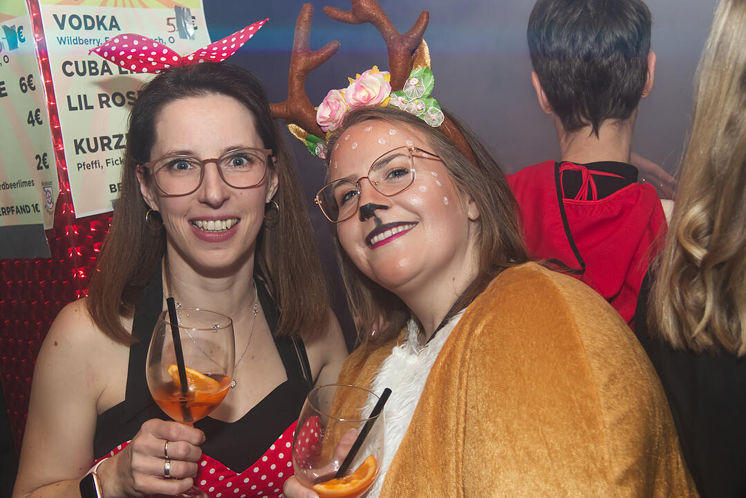Faschingsparty im Sportheim des FSV Stadeln
