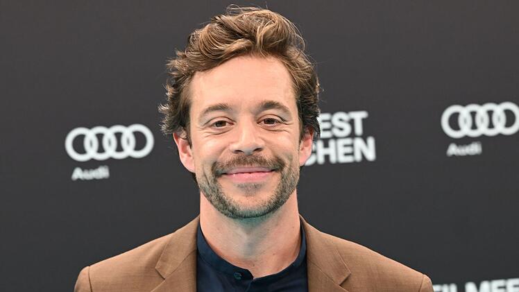 Die FAZ erhob ihn zum "Volkslehrer der Nation": Tobias Krell alias "Checker Tobi".