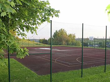 Die Bürgerinitiative für den Erhalt der Schulsportanlage will diese Freizeiteinrichtung erhalten, beziehungsweise eine Alternative haben.  Foto: vs