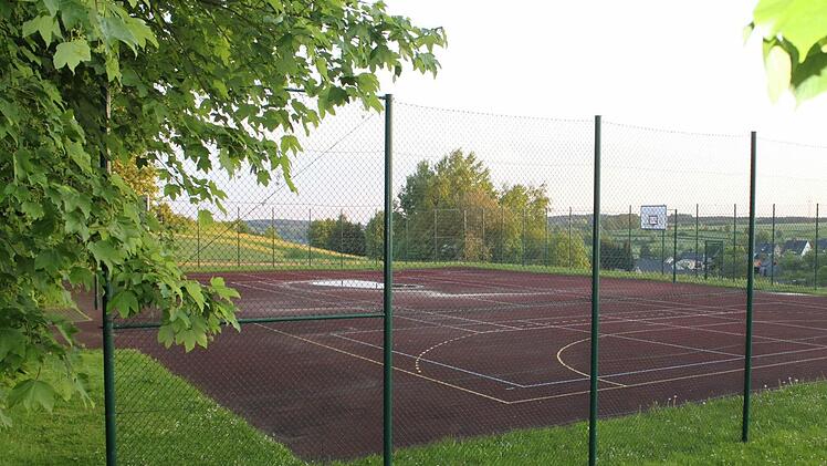 Die Bürgerinitiative für den Erhalt der Schulsportanlage will diese Freizeiteinrichtung erhalten, beziehungsweise eine Alternative haben.  Foto: vs