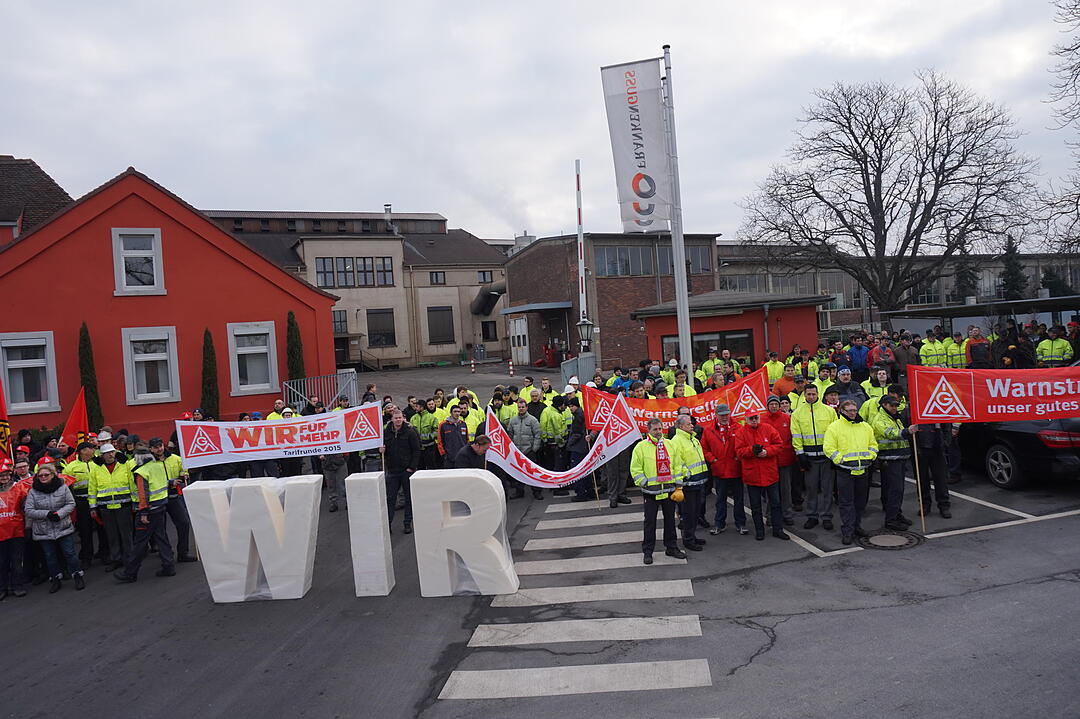 Warnstreik IG Metall in Kitzingen