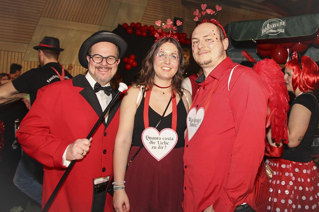 Faschingsparty vom Feinsten in der Stadthalle Stadtsteinach.