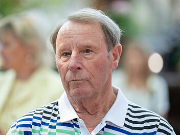 Berti Vogts attackiert FIFA und DFB