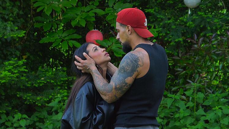 Zwischen Liebe und Hass: Hati (links) und Alex