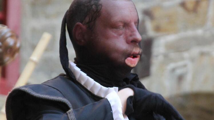 Othello - sprechen geht besser, sobald sich das Botox in den Lippen besser verteilt hat. Foto: Klaus Klaschka