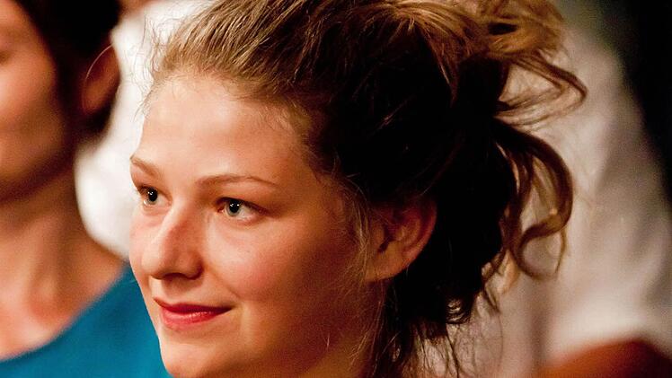 Neu im Schauspiel-Ensemble: Sarah ZaharanskiFoto: Jochen Berger