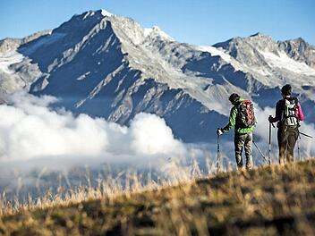 Bergtouren im Tauferer Tal, in dem die Gemeinde Gais liegt, sind derzeit noch passé. Für ausgedehnte Spaziergänge dürfen die Südtiroler aber inzwischen wieder das Haus verlassen. Wann der Tourismus hier wieder anlaufen kann, ist derzeit unklar. Foto: IDM Südtirol/Hansi Heckmair