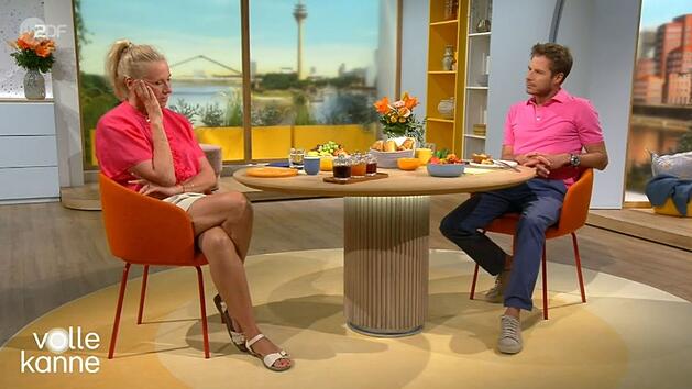 Bei "Volle Kanne" hat Andrea Kiewel &uuml;ber das Aus von "Immer wieder sonntags" und &uuml;ber ihren Fernsehgarten gesprochen.