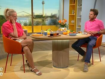 Bei "Volle Kanne" hat Andrea Kiewel &uuml;ber das Aus von "Immer wieder sonntags" und &uuml;ber ihren Fernsehgarten gesprochen.