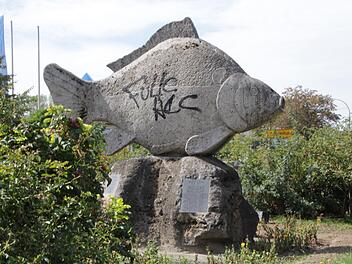 Der Verfasser dieser Aufschrift ist ermittelt ermittelt und muss sich nun strafrechtlich verantworten.  Foto: Christian Bauriedel (Archiv)