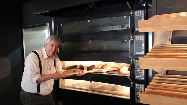 Kulmbacher Mönchshof: Eigenes Weißbrot backen - Spezialist zeigt wie es geht und was beachtet werden muss