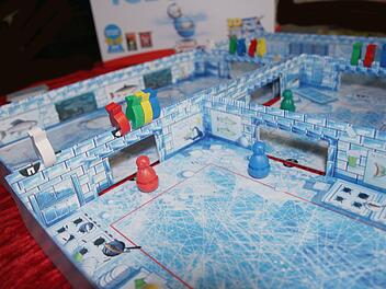 Icecool im Test - Das Kinderspiel des Jahres 2017 ist ein Geschicklichkeitsspiel für die ganze Familie