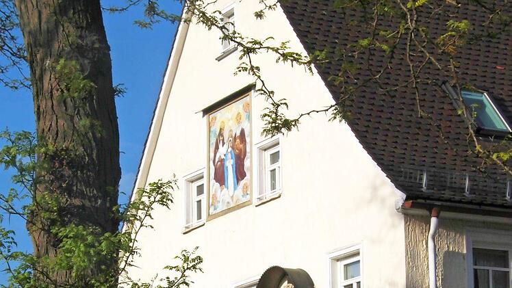 Bisher war das Haus verputzt.