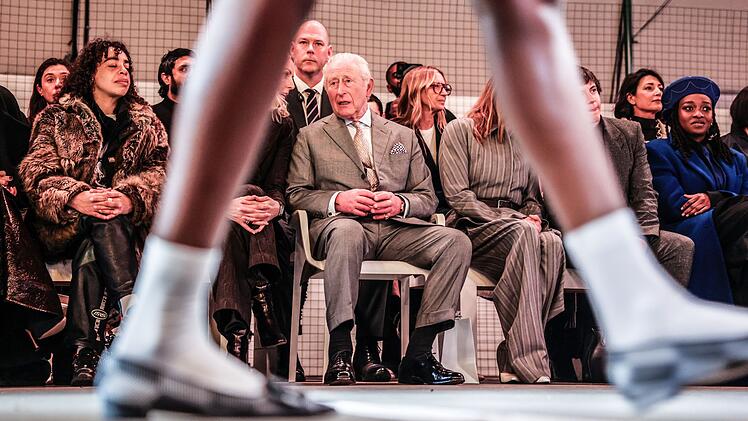 K&ouml;nig Charles auf Londoner Modewoche