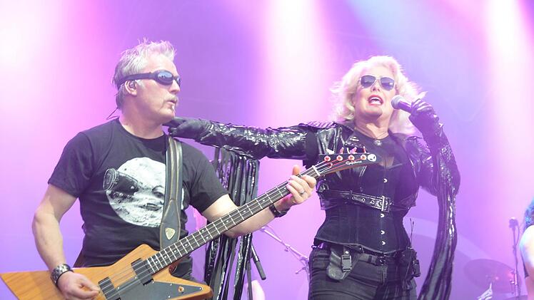 Kim Wilde - eine Ikone der 80er Jahre - genoss den Auftritt in Bad Bocklet. Peter Rauch