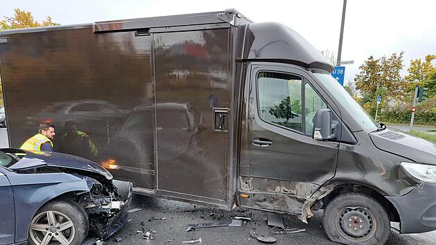 Unfall am Berliner Ring - Fahrspur aktuell gesperrt