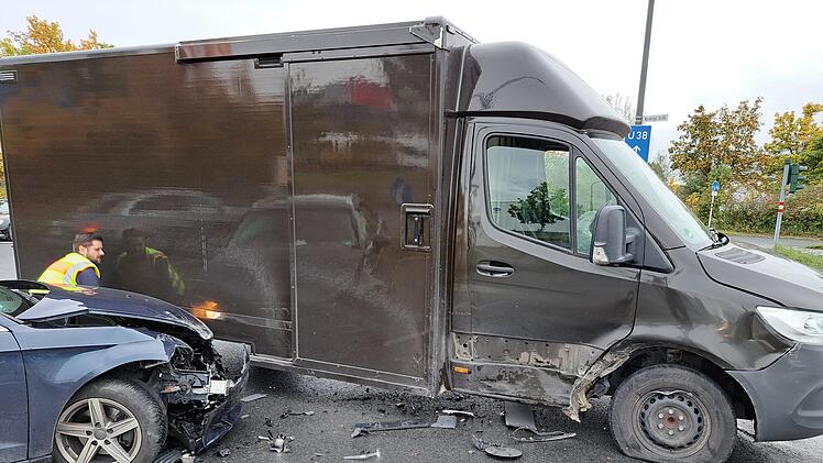 Unfall am Berliner Ring - Fahrspur aktuell gesperrt