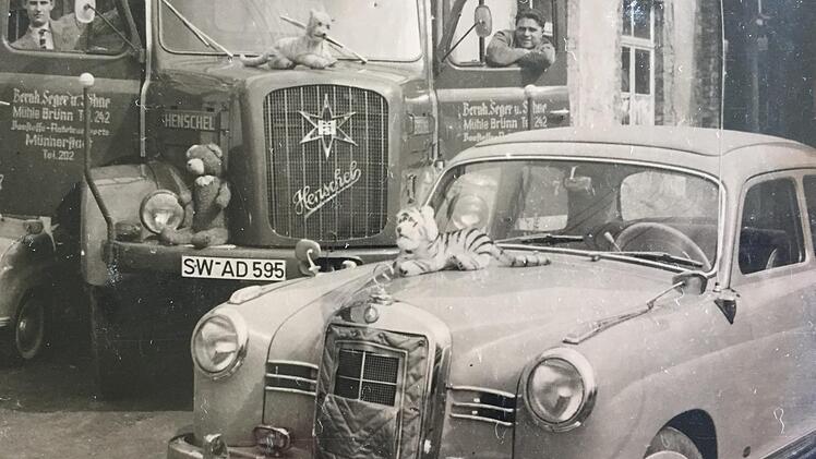 Fotoaufnahme aus den frühen Jahren des Unternehmens. Foto: Archiv Seger Transporte