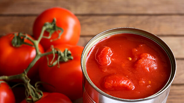 Dosentomaten, Tomaten aus der Dose, passierte Tomaten, Tomatensoße