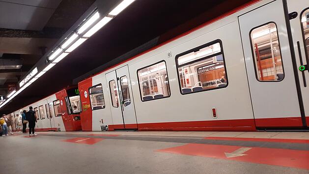 N&uuml;rnberg Hauptbahnhof VAG U-Bahn &Ouml;PNV