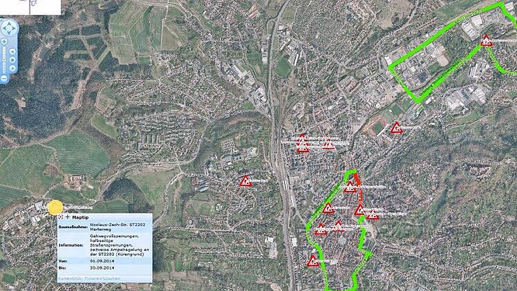 Die roten Linien kennzeichnen die Straßensperrungen, die grünen die Umleitungsstrecken. In dem blauen Kasten (links) gibt es Informationen zu den Baustellen. Screenshot/Foto: Helke Renner