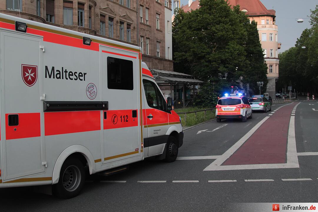 Feuerwehreinsatz nach Blitzeinschlag in Nürnberg