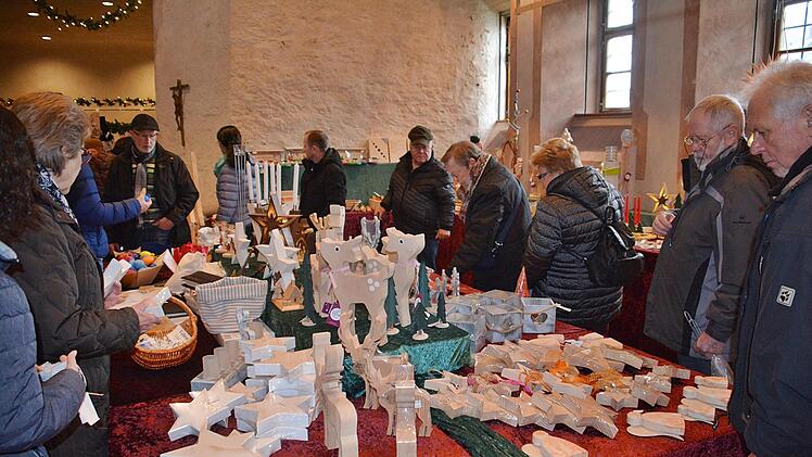 Weihnachtsmarkt in Maria Bildhausen. Hanns Friedrich