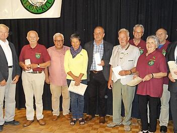 Eine Reihe von Rhönklub-Mitgliedern wurde ausgezeichnet. Fotos: Eckert