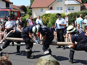 Wettbewerb "Saugleitung-Kuppeln"  In Frankenbrunn. Carolin Granich