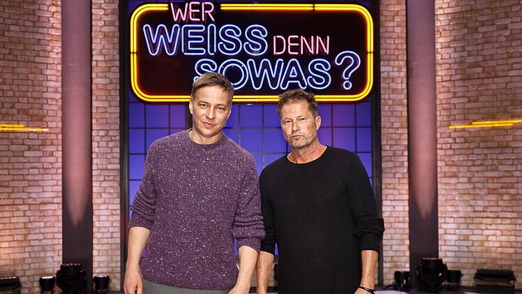Tom Wlaschiha (links) und Til Schweiger traten am Mittwoch in der ARD-Show "Wer wei&szlig; denn sowas?" an. Letzterer hinterlie&szlig; dabei einen seltsamen Eindruck.