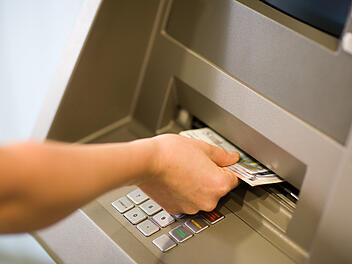 Geld, Geldautomat, Geld abheben, Euro