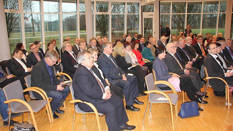 Viele Ehrengäste nahmen an der Feier teil.  Foto: Friedwald Schedel