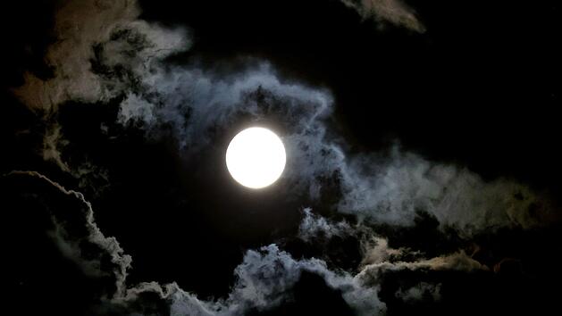 Vollmond sorgt für schlechten Schlaf - Mythos oder Tatsache?