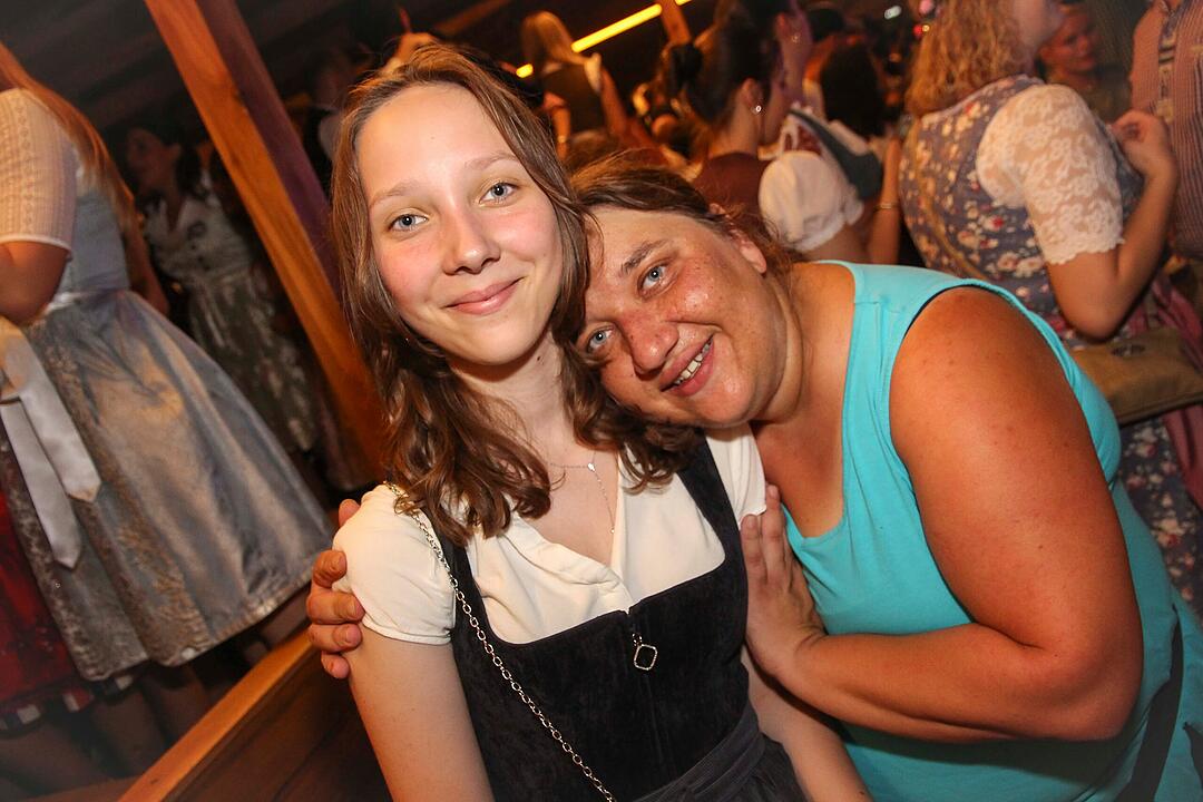 Frontal Party Pur feierte ihre Premiere bei der Bierwoche.