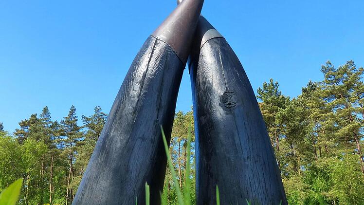 Im Zeichen von Hägar. Die Hörner verweisen sowohl auf den mittelalterlichen Ochsenweg als auch auf die Spur der Wikinger.
