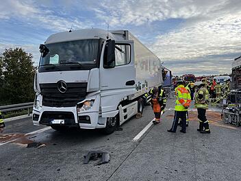 A9 bei Hilpoltstein: schwerer Unfall mit zwei Lastwagen
