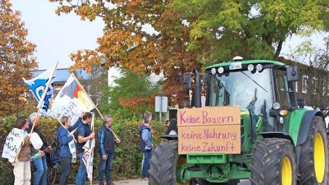 PS-starke Unterstützung für die Demonstranten Foto: Joseph Beck