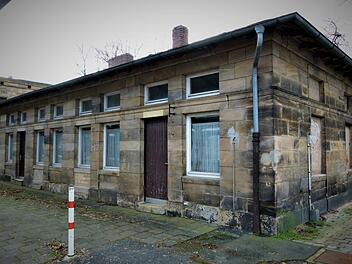 Neben dem ehemaligen Empfangsgebäude des Bahnhofes Neuenmarkt-Wirsberg wird auch das Sozialgebäude umfassend saniert. Die Arbeiten dazu werden gegenwärtig ausgeschrieben und in Kürze vom DDM-Zweckverband vergeben. Werner Reißaus