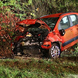 Schwerer Vekehrsunfall auf der B14 bei Gutzberg