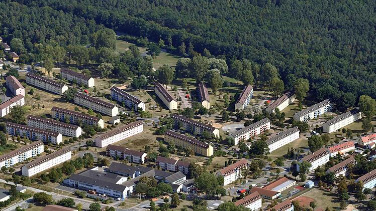 In Bamberg äußerst umstritten: Die Aufnahmeeinrichtung am Rande des Hauptsmoorwaldes.  Ronald RInklef