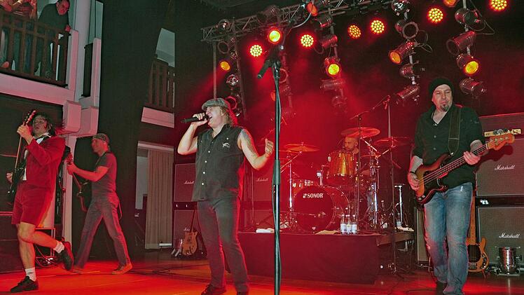 Die AC/DC-Tribute-Band "Barock" gastiert am 13. Oktober in der Stadthalle in Haßfurt.Ulrike Langer